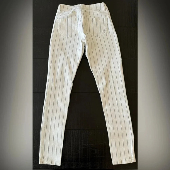 Indigo Rein Women's Striped Denim Ankle Jeans Size 3 Black & White Stripes - Picture 3 of 9